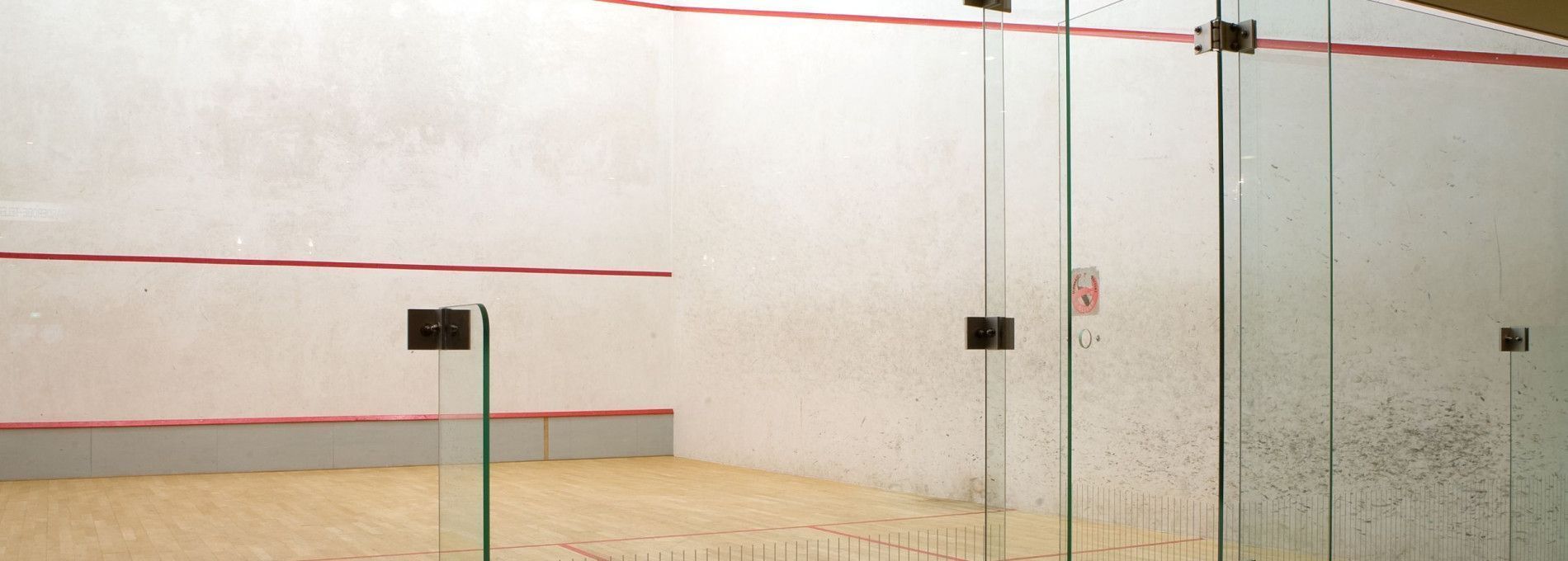 Squash court Fletcher Resort-Hotel Amelander Kaap - Tourist Information 