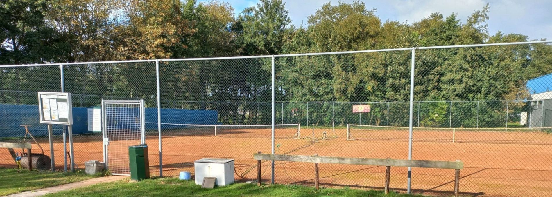 Tennis court