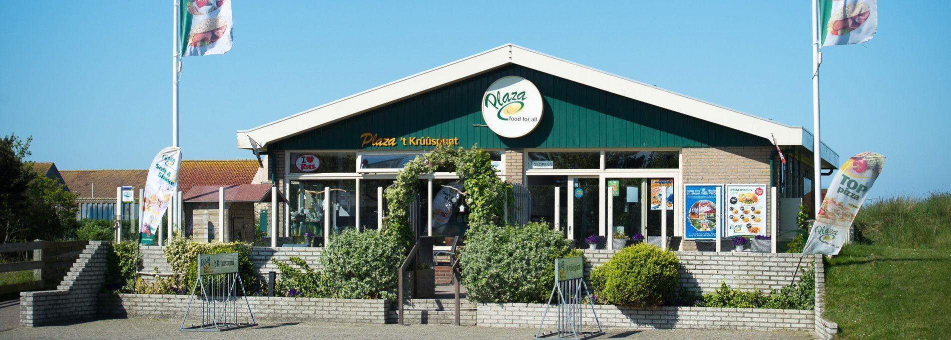Snackbar Plaza 't Kruuspunt - Tourist Information “VVV” Ameland