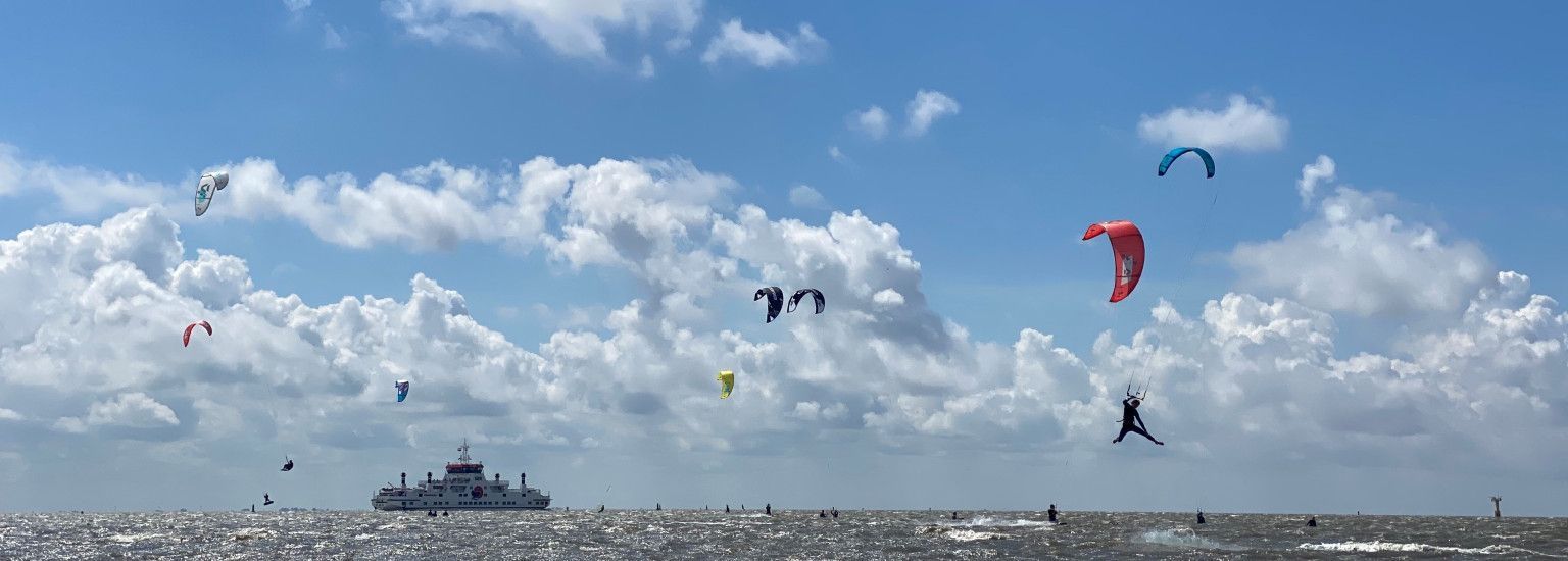 Kitesurfing school KiteMobile - Tourist Information