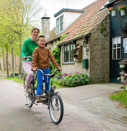 Cycling with children on Ameland - Tourist Information “VVV” Ameland