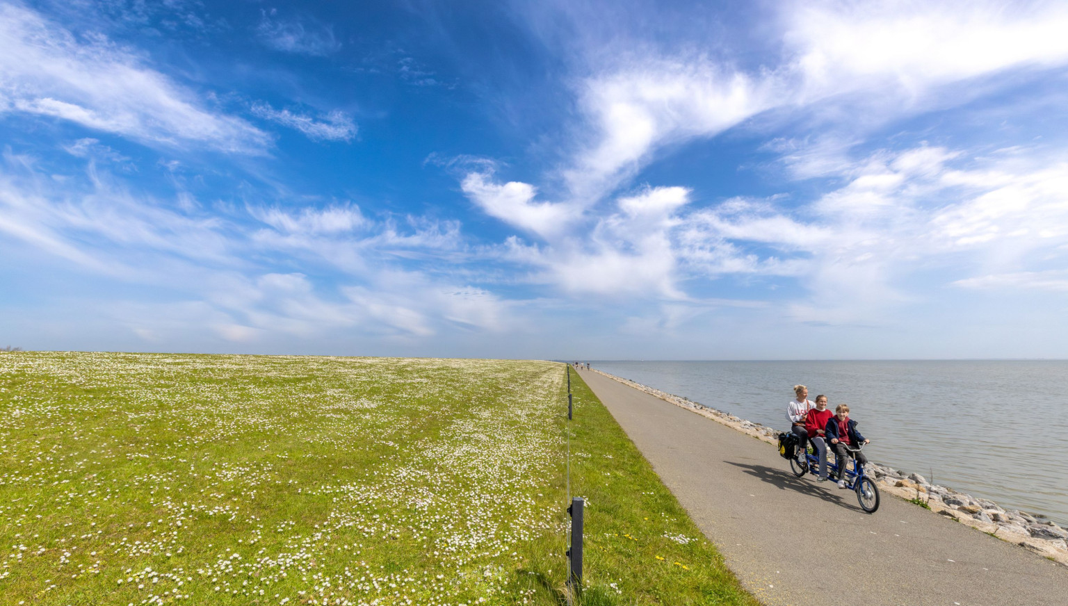Day Trip to Ameland: Island Feeling in One Day - VVV Ameland