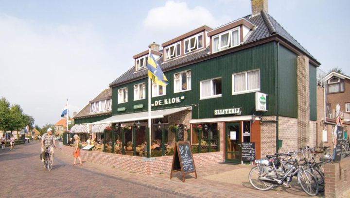 Liquor store De Klok - Tourist Information 