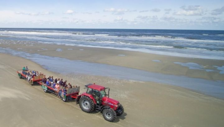 Joh. de Jong Beach Rides - Tourist Information 