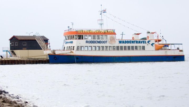 Seal boat m.s. Ameland - Tourist Information 