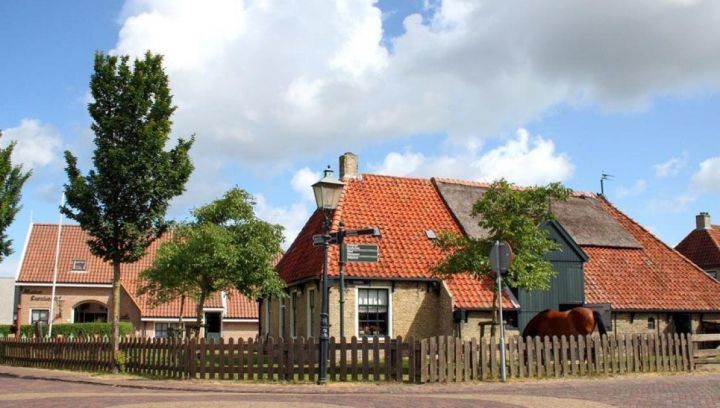 Agriculture-Beachcomber museum Swartwoude - Tourist Information 