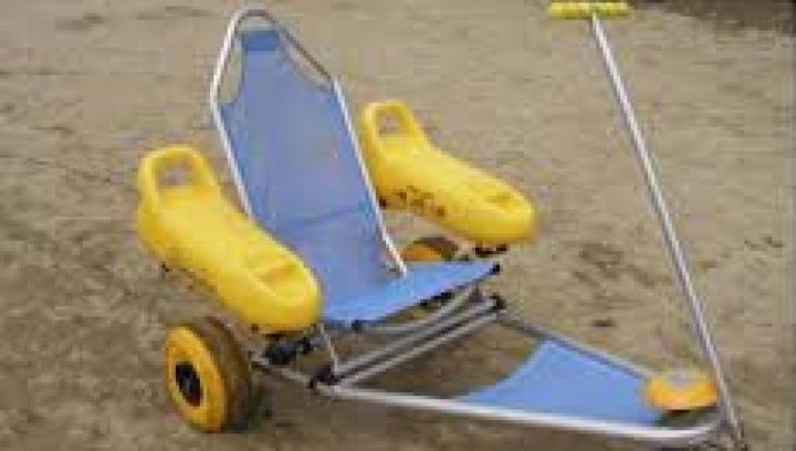 De Tiralo beach wheelchair - Tourist Information “VVV” Ameland