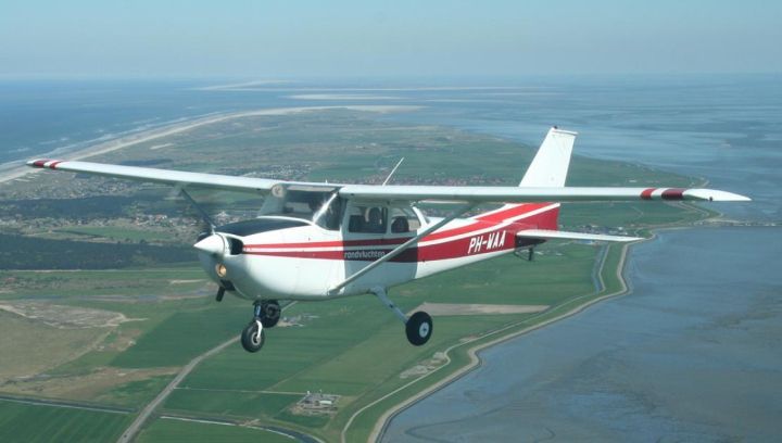 Sightseeing flights Tom van der Meulen - VVV Ameland