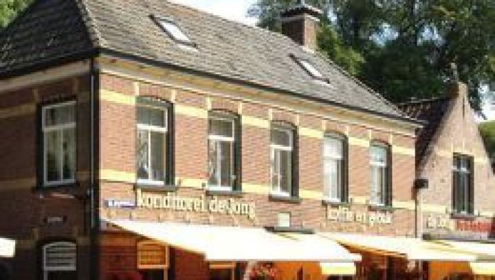 Konditorei and Ice cream parlor de Jong - Tourist Information “VVV”Ameland