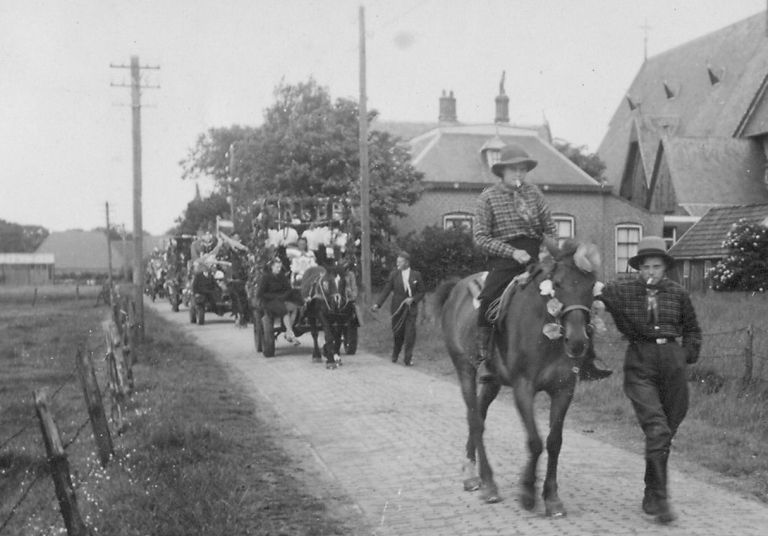 Liberation photos on panels - VVV Ameland