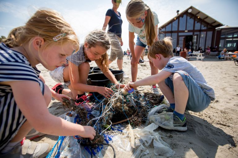 Beach Cleanup Tour 2025 - Foto: Lize Kraan - VVV Ameland