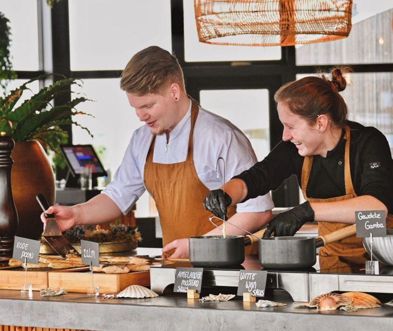 Feest op Ameland (Party on Ameland) - Tourist Information 
