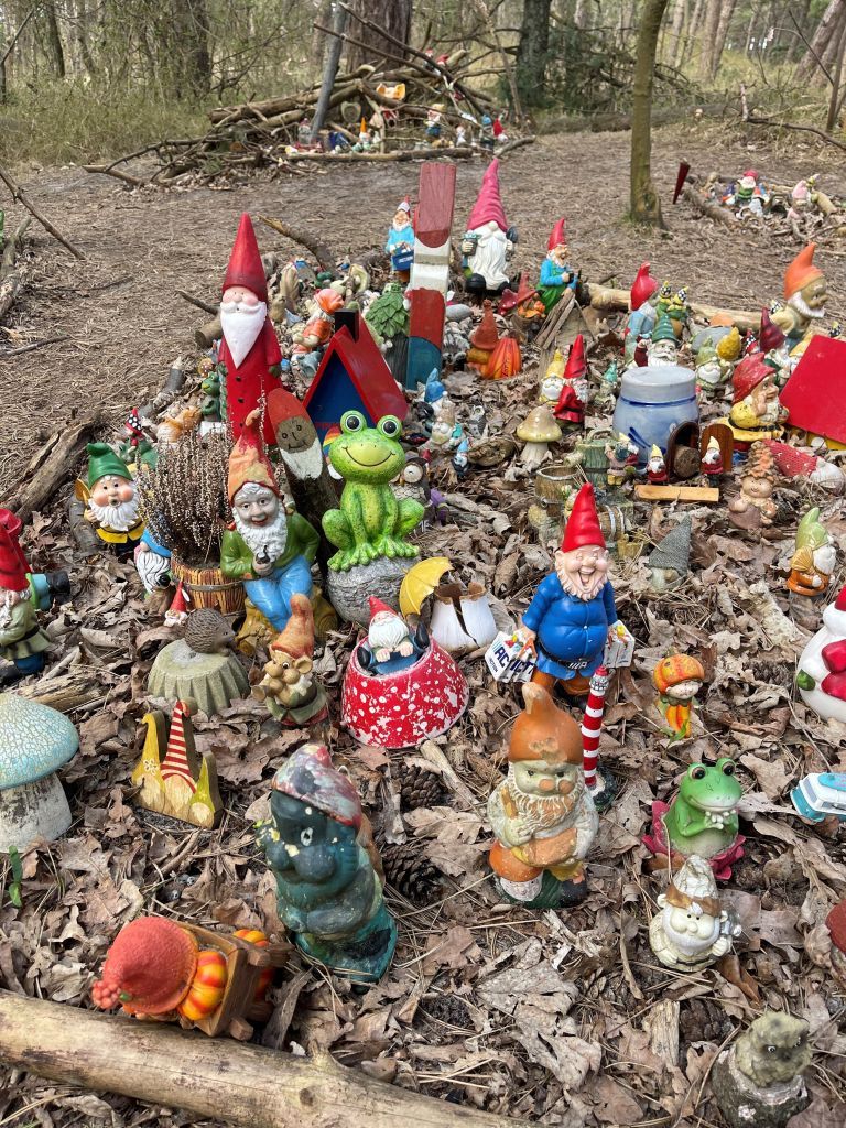 Gnome village Hollumer forest - VVV Ameland