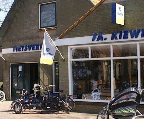 Bike rental Kiewiet - Location centre of Nes - Tourist Information “VVV” Ameland