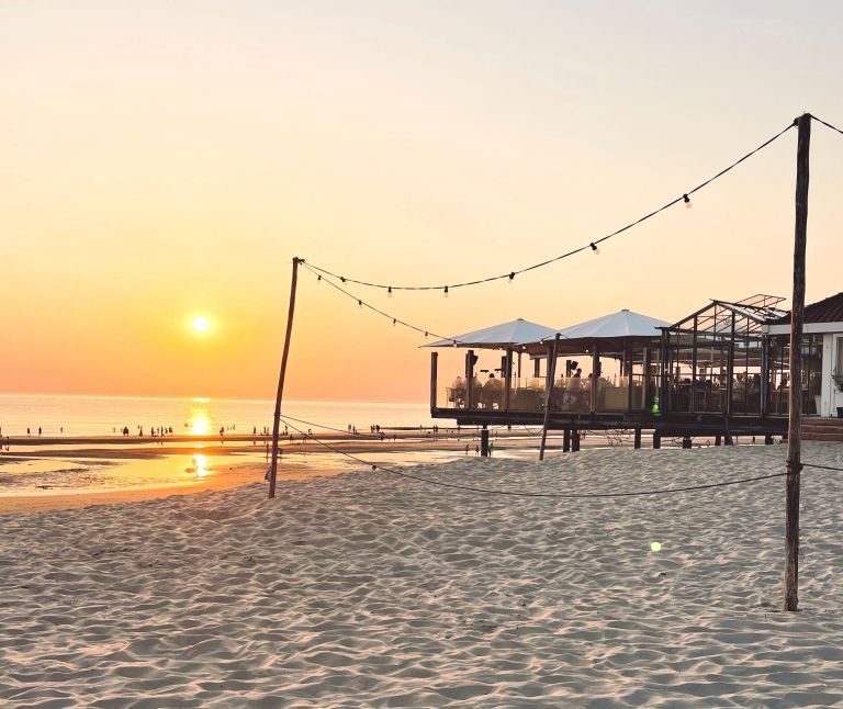 Beachclub The Sunset - Tourist Information “VVV”Ameland