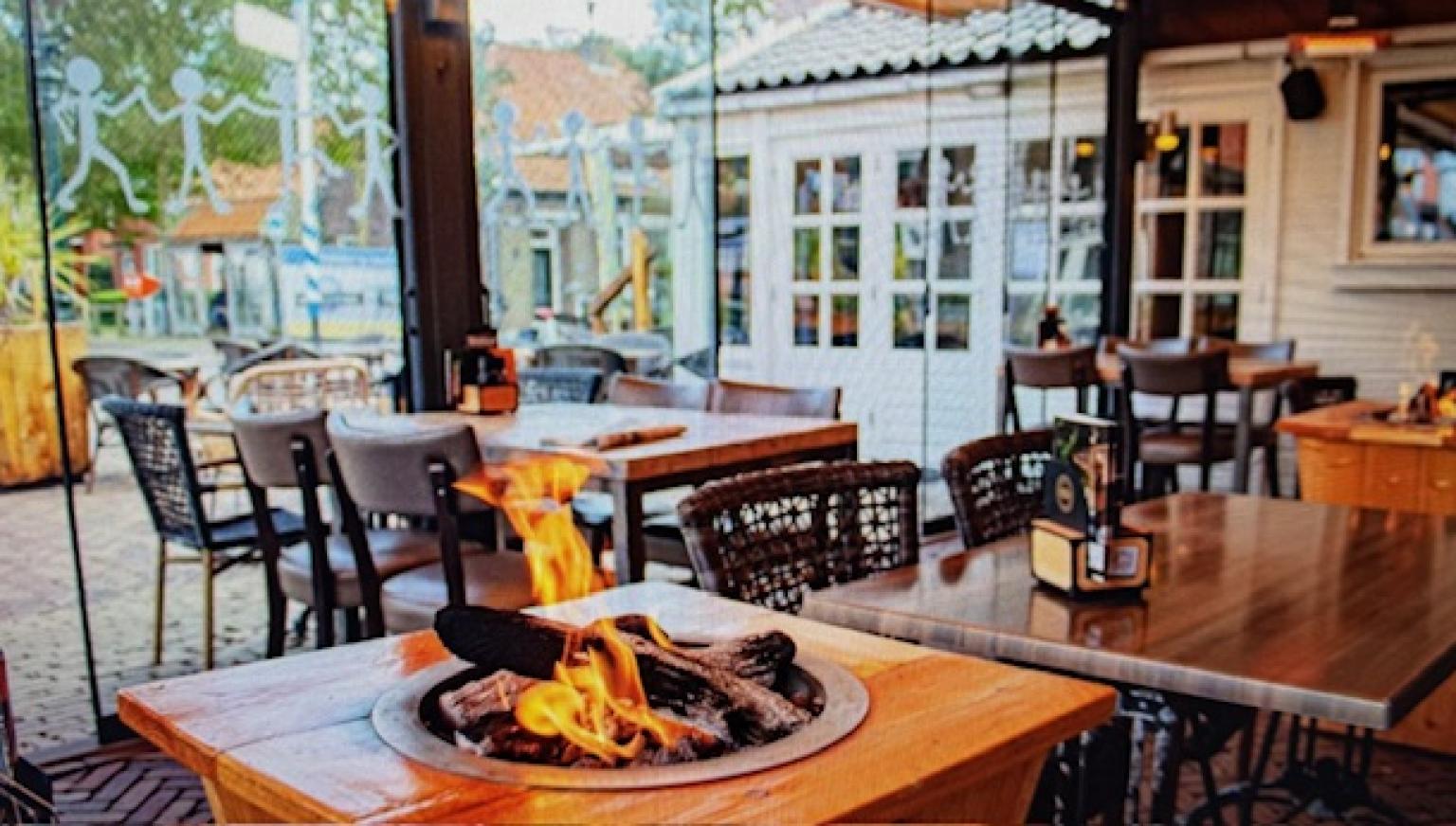 Eatery and bar 