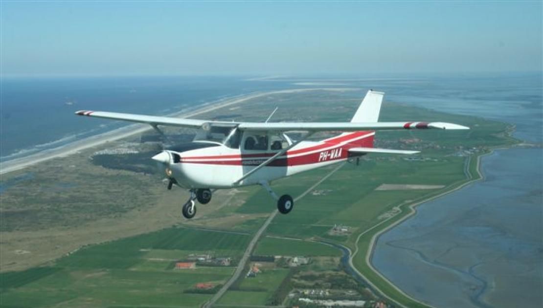 Sightseeing flights Tom van der Meulen - VVV Ameland