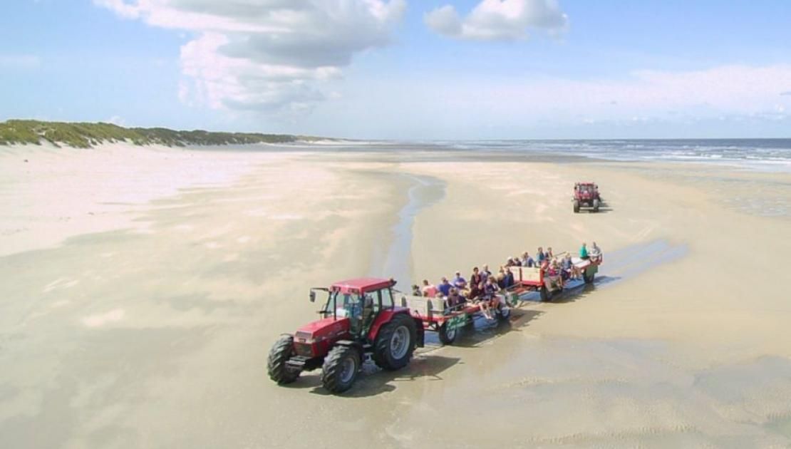 Tractor beachtrip -Tourist Information 